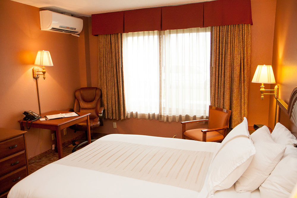 Norland & Hotel Roseau